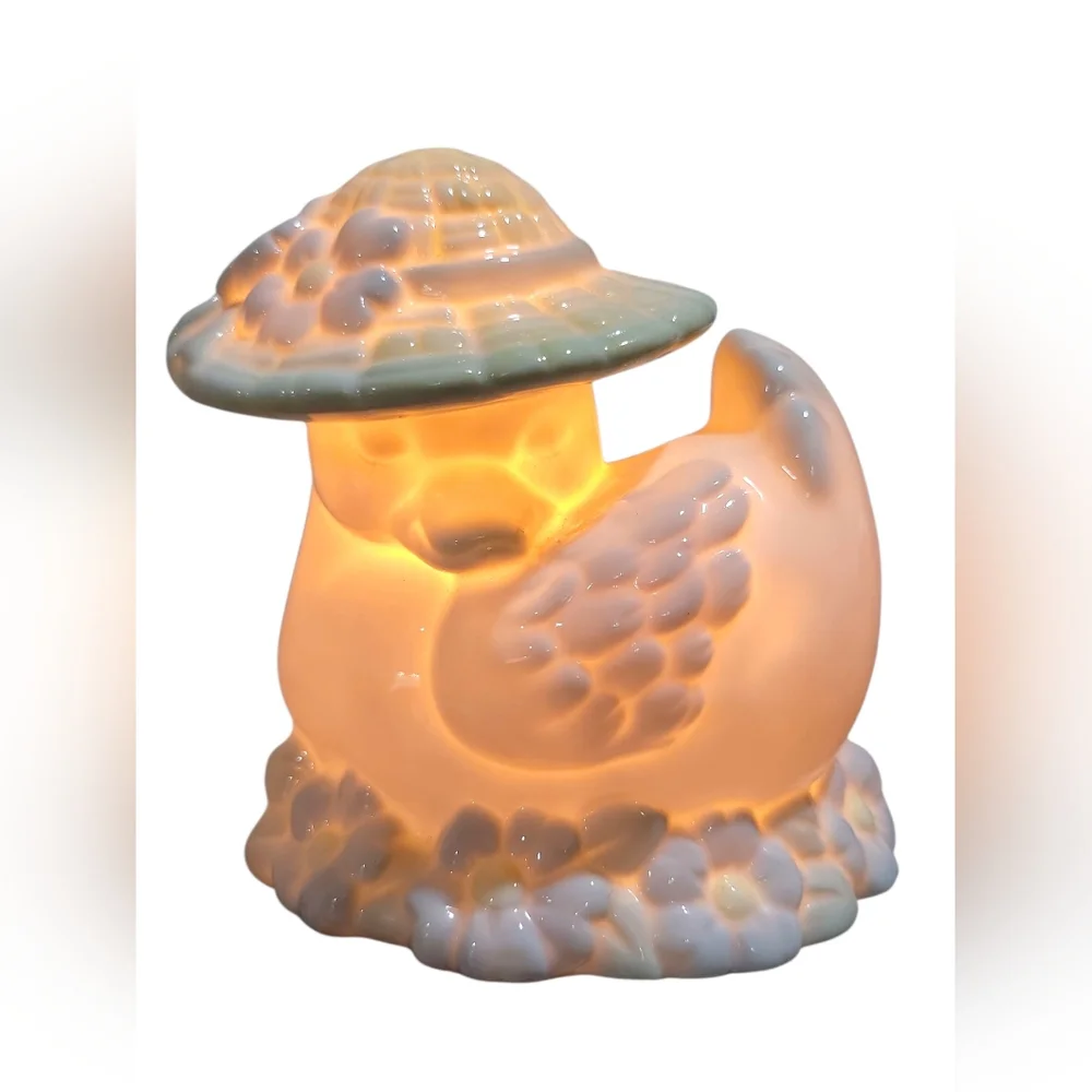 Enesco Vintage Porcelain Duck Night Light 5.5×4.5 In. 1989 EUC Made In Taiwan
